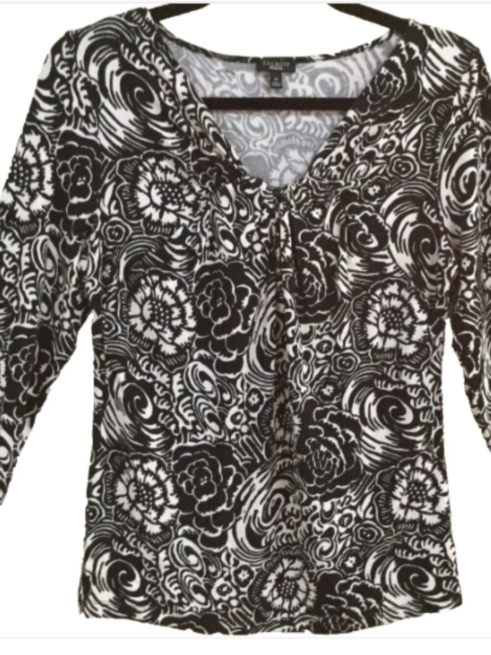 Talbots women size M Knit Top Blouse black white 3/4 sleeves V neck stretch